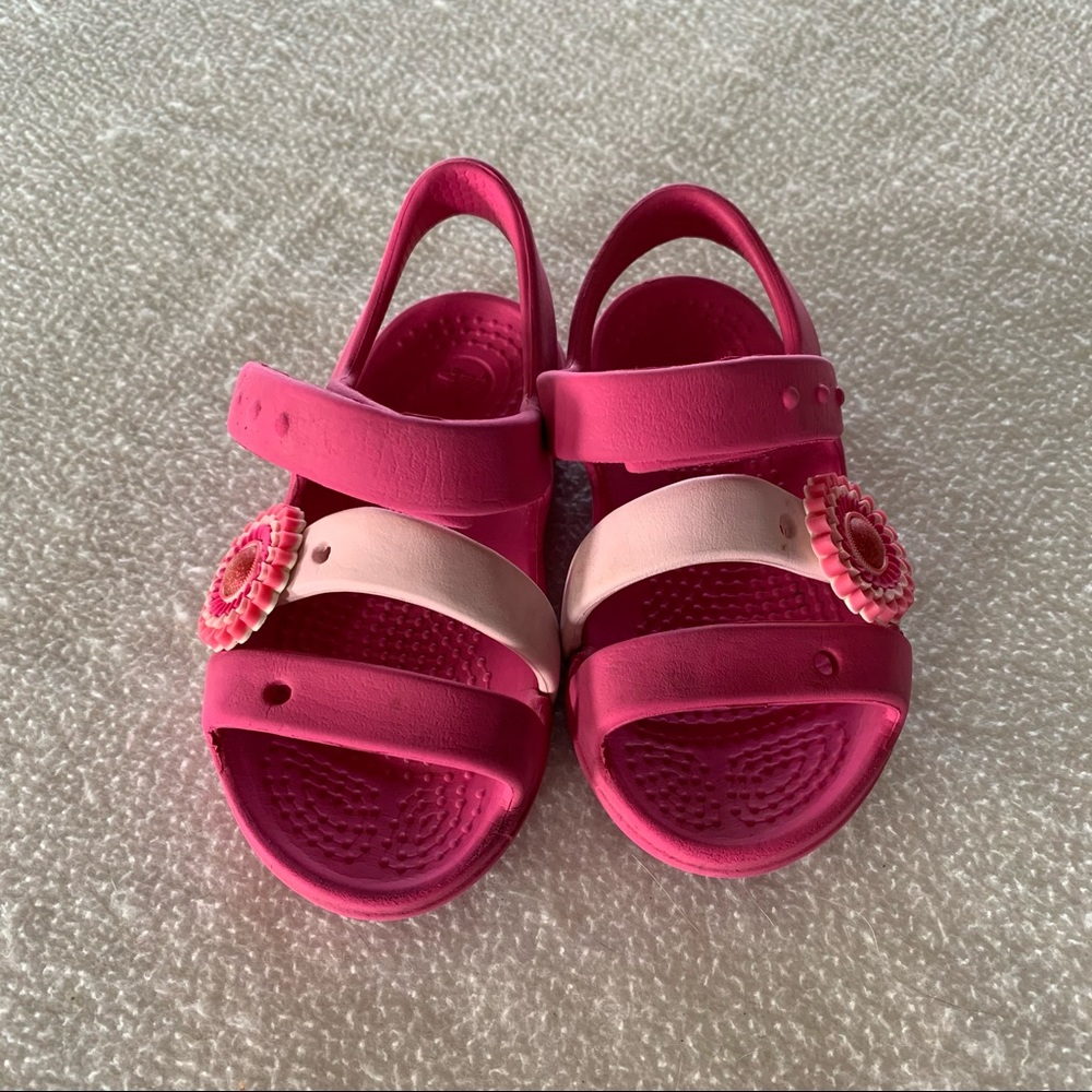 Crocs - Picture 2 of 8